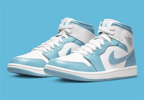 light blue jordan 1 women's.